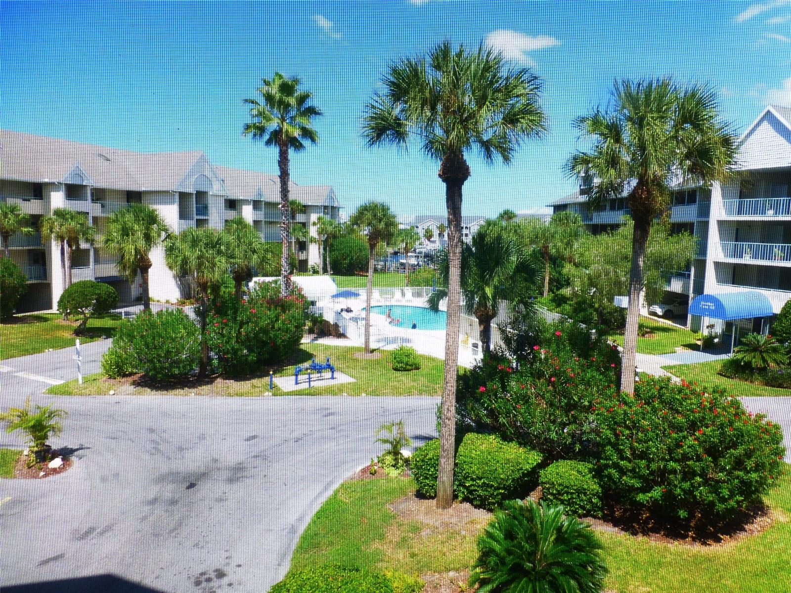 Image 10 of 42 For 5557 Sea Forest Drive 215