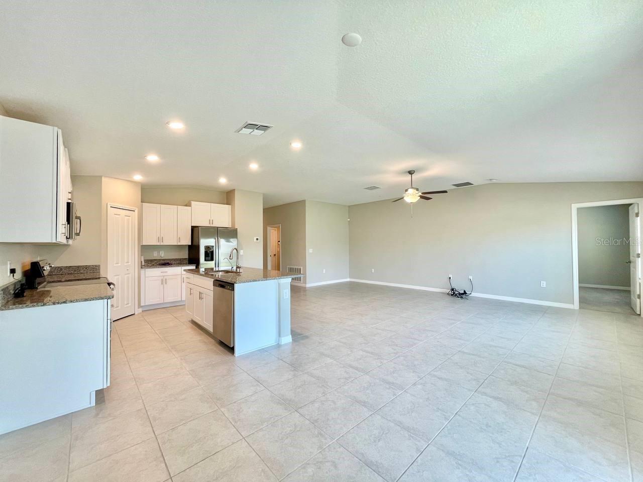 Image 19 of 36 For 12964 Wildflower Meadow Drive