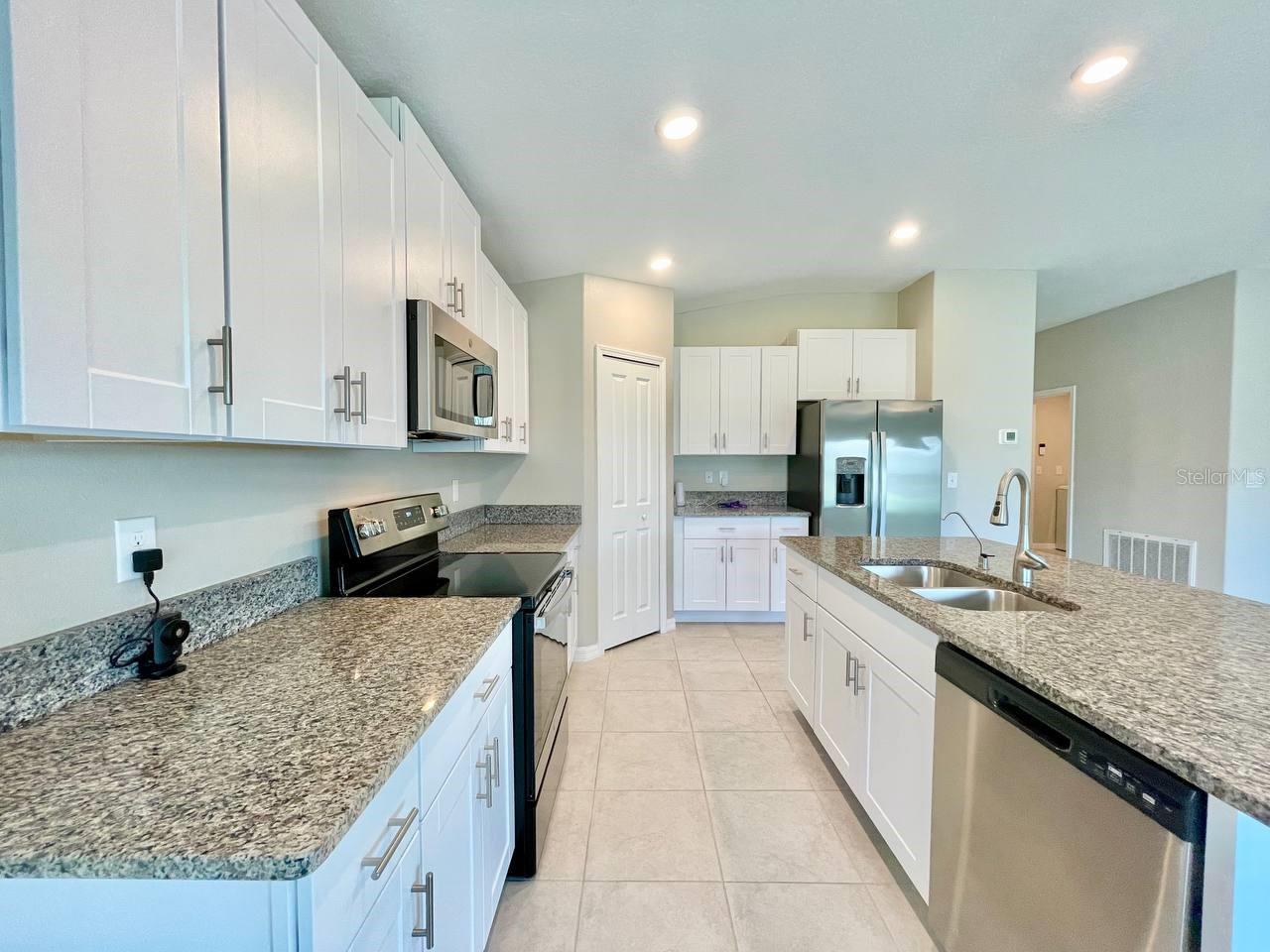 Image 22 of 36 For 12964 Wildflower Meadow Drive