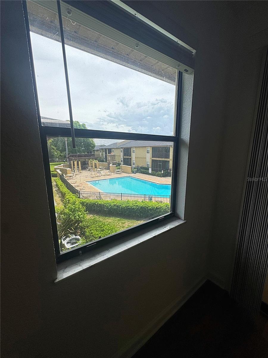 Image 14 of 35 For 12261 Sailwinds Drive 203