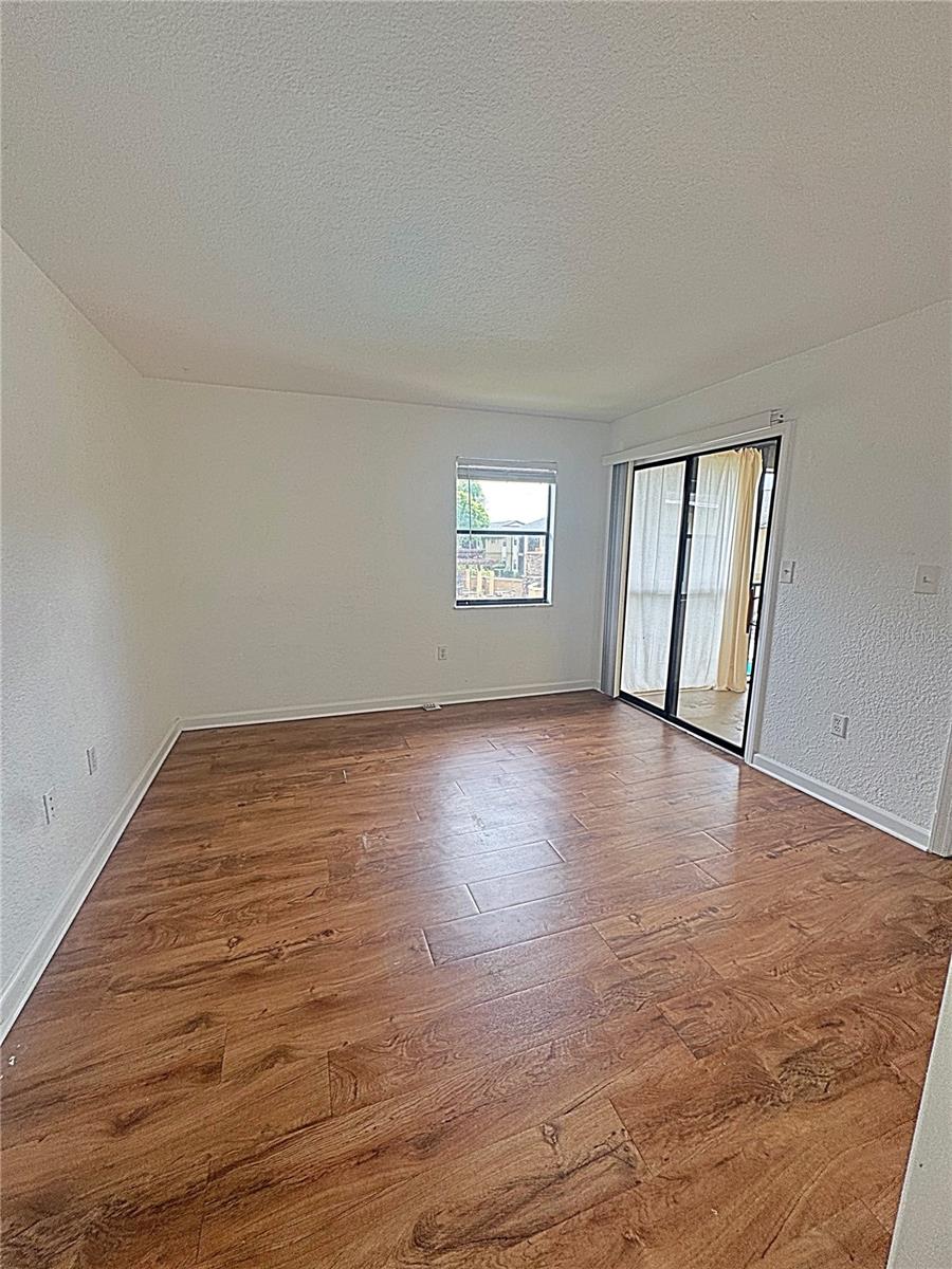 Image 16 of 35 For 12261 Sailwinds Drive 203