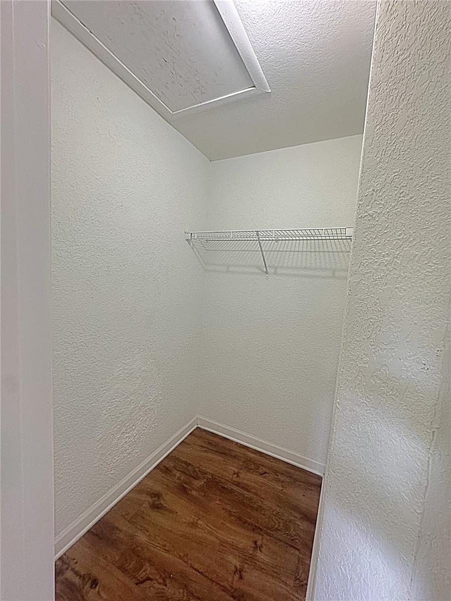 Image 19 of 35 For 12261 Sailwinds Drive 203