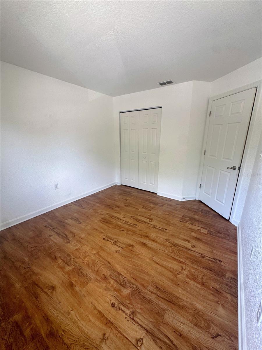 Image 22 of 35 For 12261 Sailwinds Drive 203