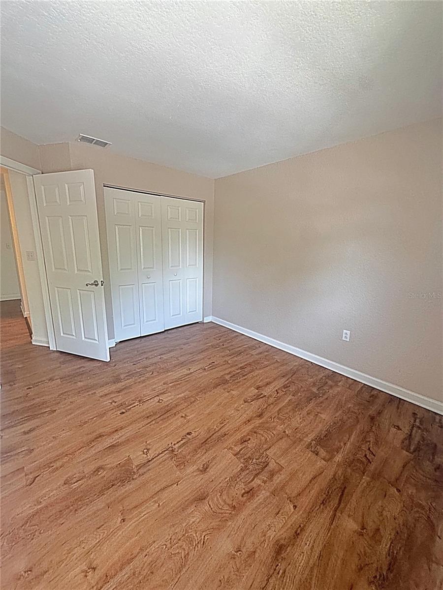 Image 26 of 35 For 12261 Sailwinds Drive 203