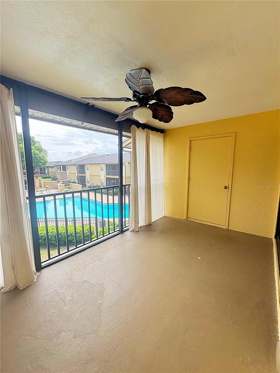 Image 7 of 35 For 12261 Sailwinds Drive 203