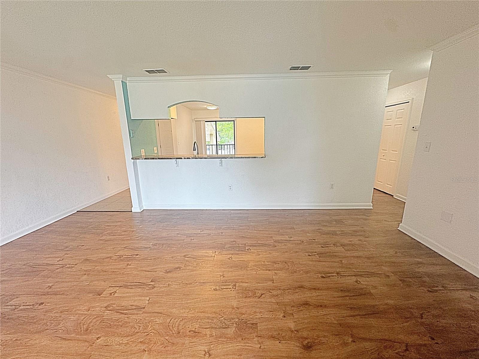 Image 9 of 35 For 12261 Sailwinds Drive 203