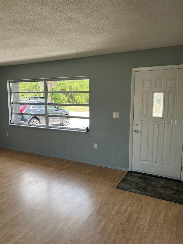 Image 5 of 15 For 22329 Niagara Avenue