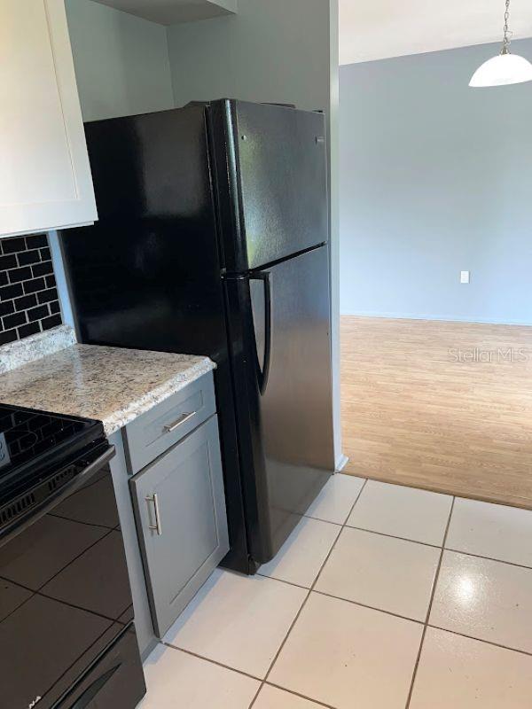 Image 7 of 15 For 22329 Niagara Avenue