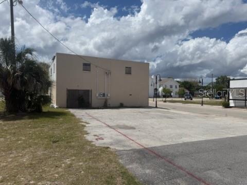 Image 4 of 7 For 351 Lincoln Avenue