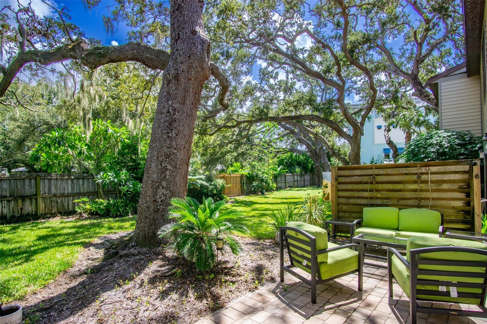 Image 20 of 22 For 1515 Bayshore Boulevard 33