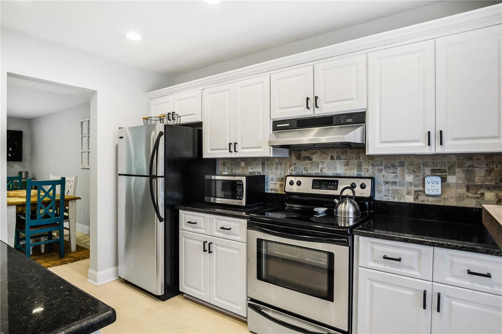 Image 6 of 22 For 1515 Bayshore Boulevard 33