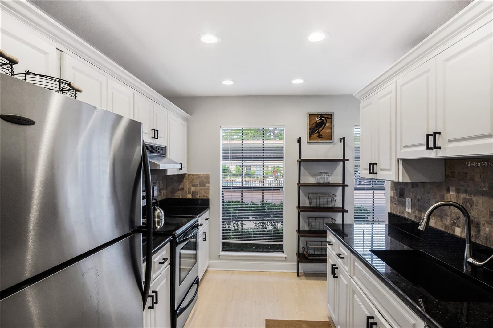 Image 7 of 22 For 1515 Bayshore Boulevard 33