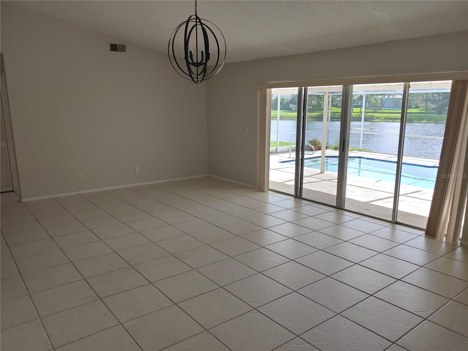 Image 5 of 18 For 525 Moreno Circle Ne