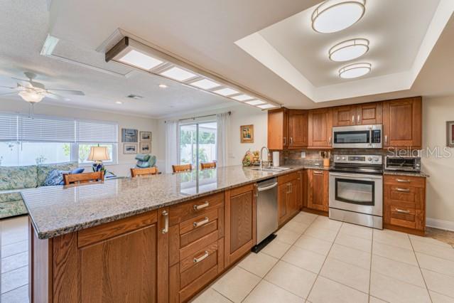 Image 17 of 43 For 13940 Joyce Drive