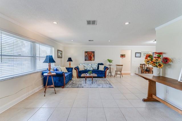 Image 5 of 43 For 13940 Joyce Drive