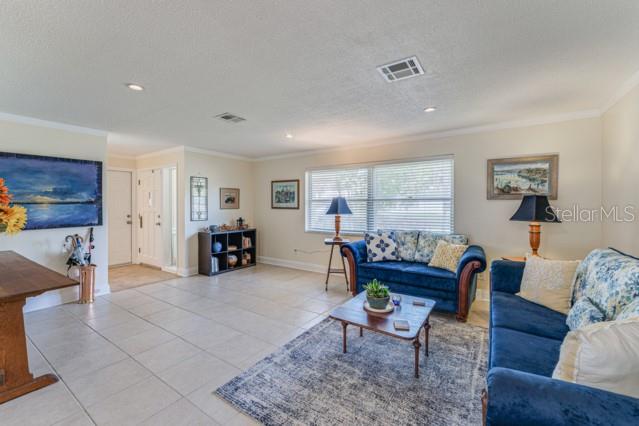 Image 7 of 43 For 13940 Joyce Drive