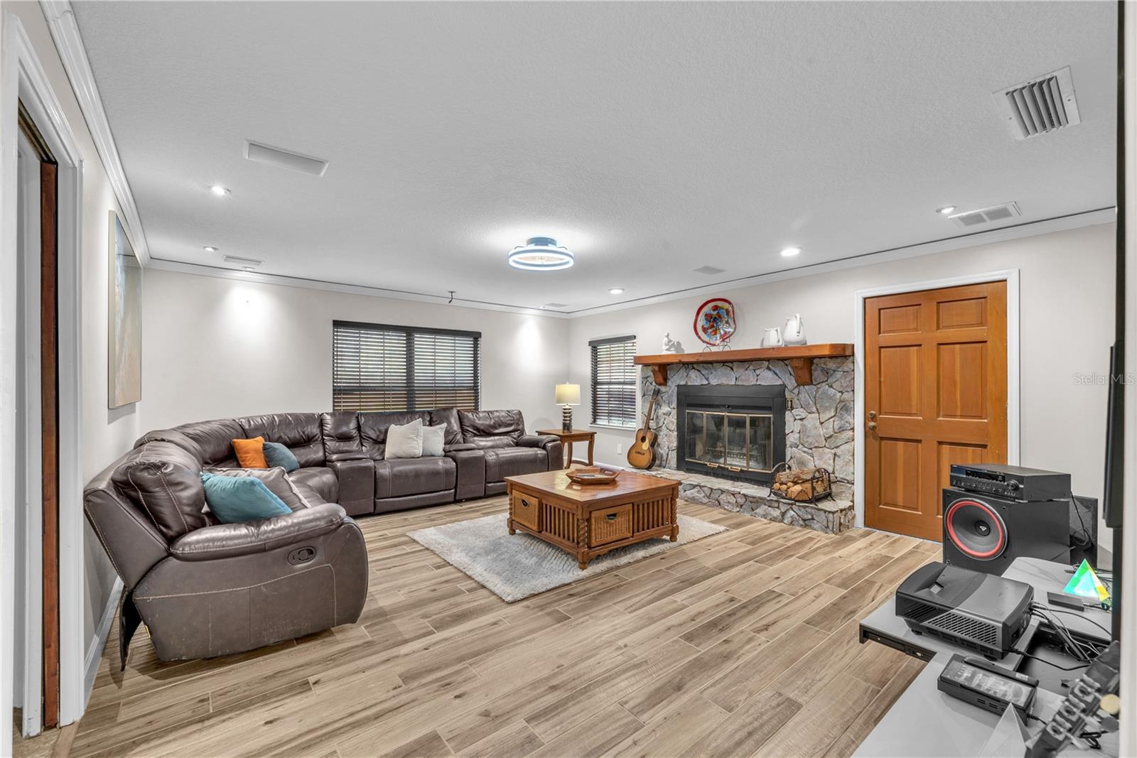 Image 12 of 55 For 11209 Donneymoor Drive