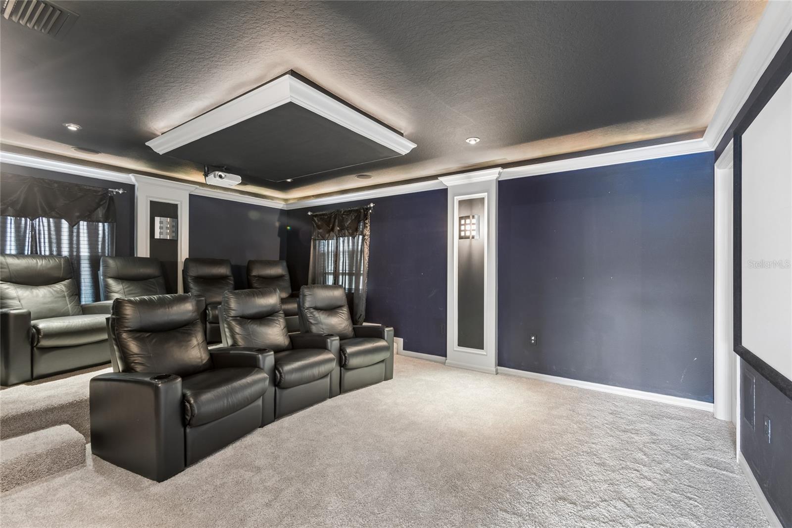 Image 14 of 25 For 8840 Cameron Crest Drive