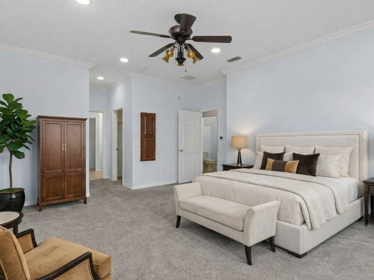 Image 9 of 25 For 8840 Cameron Crest Drive