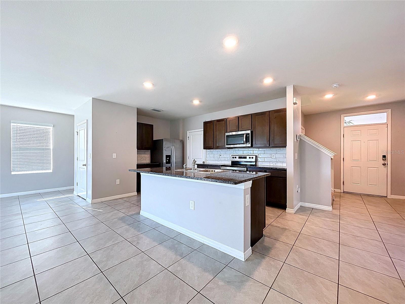 Image 9 of 11 For 10878 Penny Gale Loop