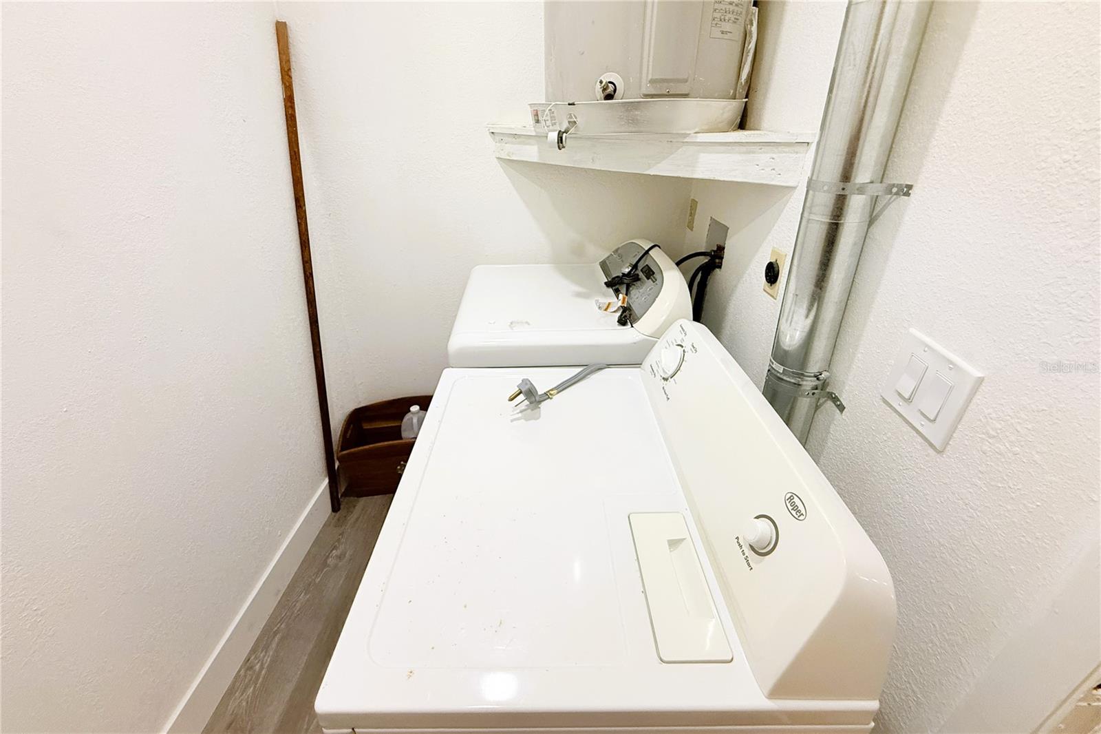 Image 19 of 46 For 3201 Bartlett Street