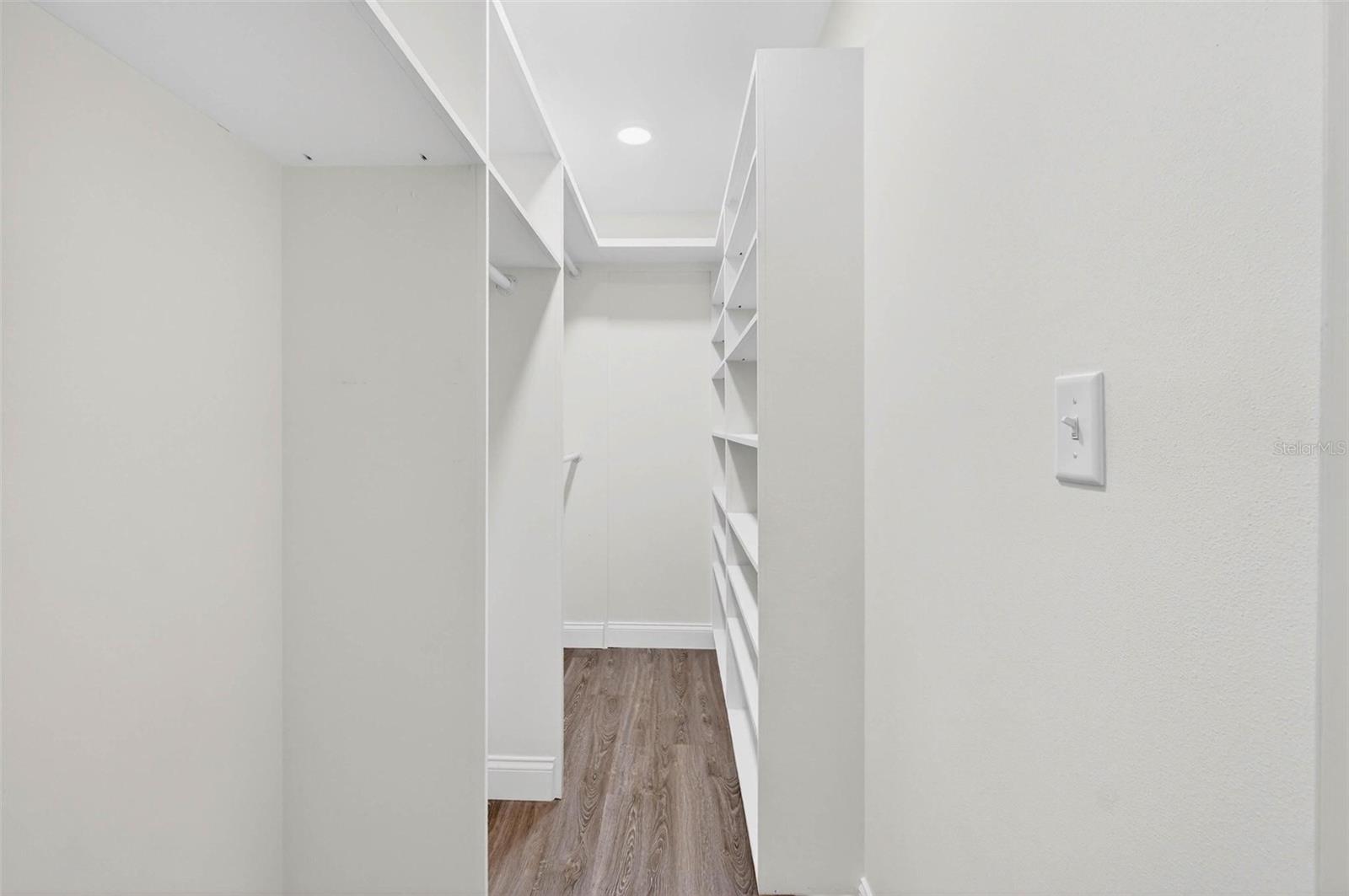 Image 17 of 30 For 760 71st Avenue N