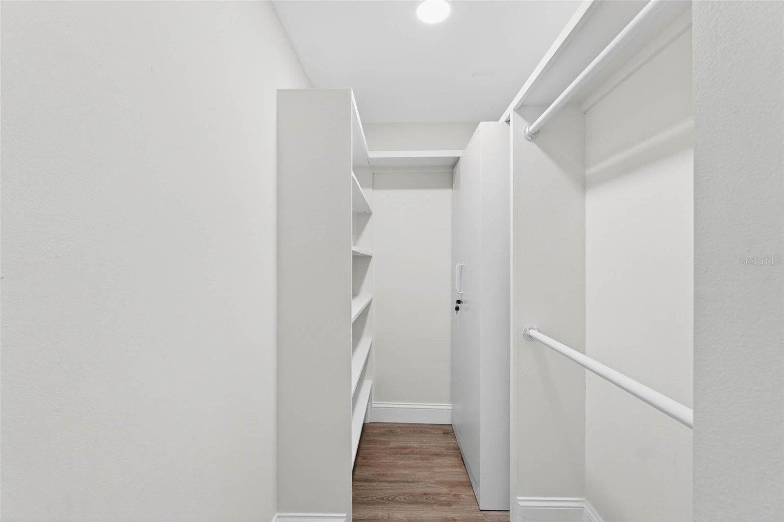 Image 19 of 30 For 760 71st Avenue N