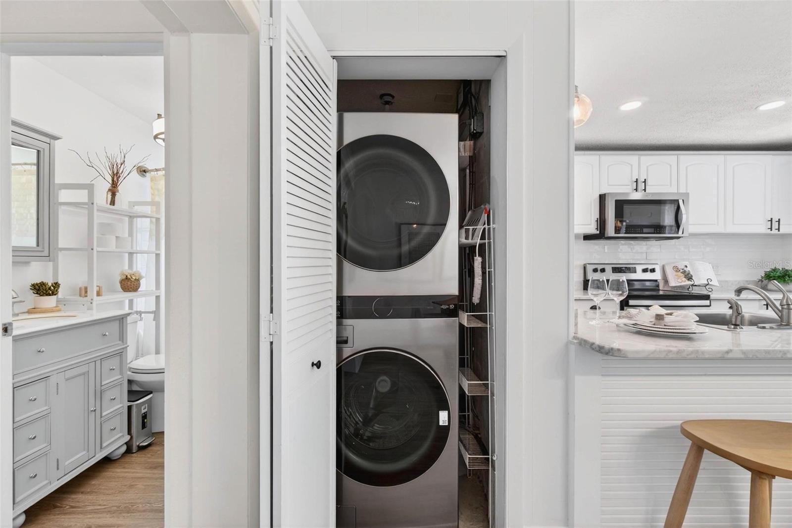 Image 7 of 30 For 760 71st Avenue N