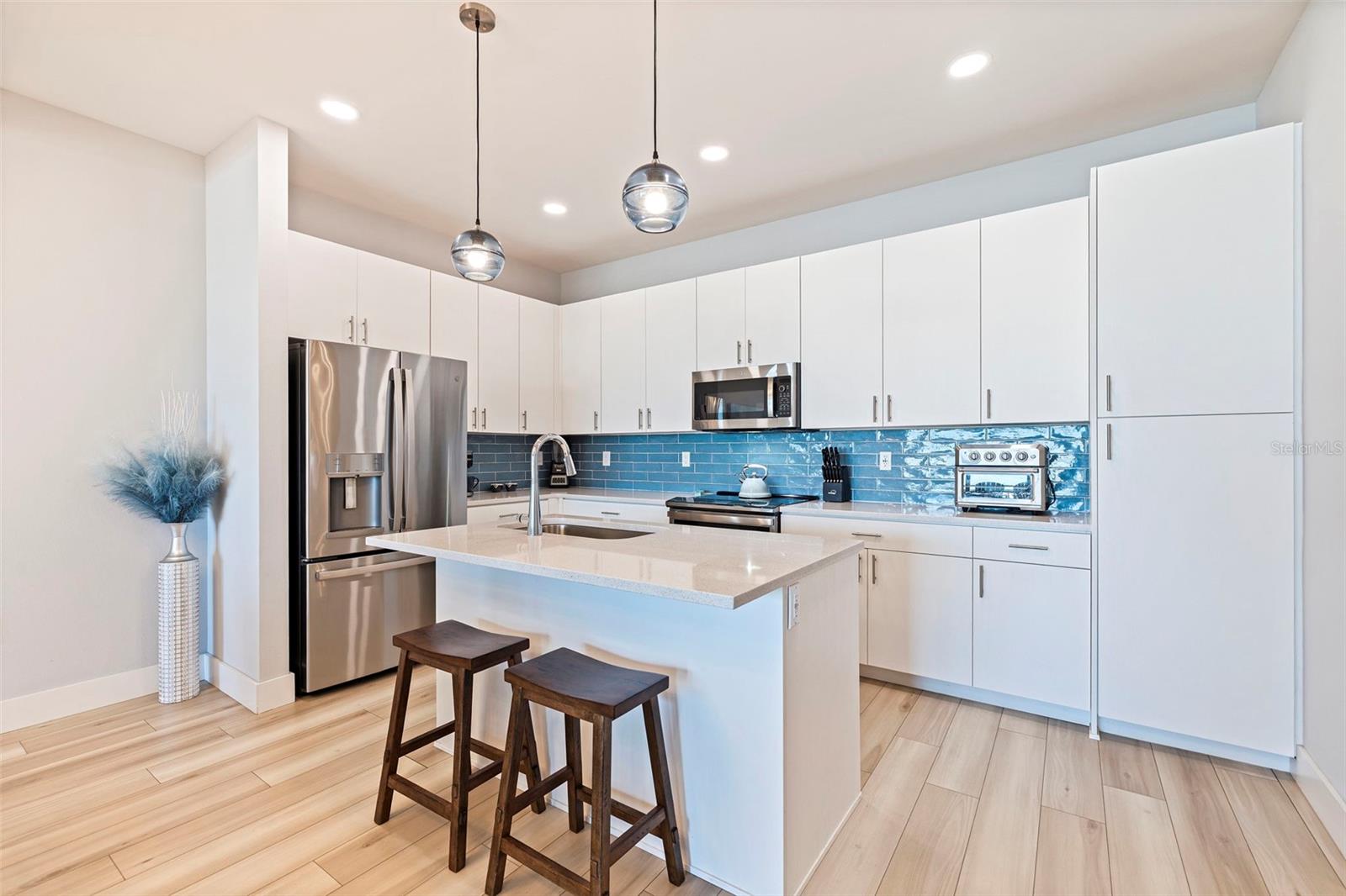 Image 6 of 41 For 300 150th Avenue 409