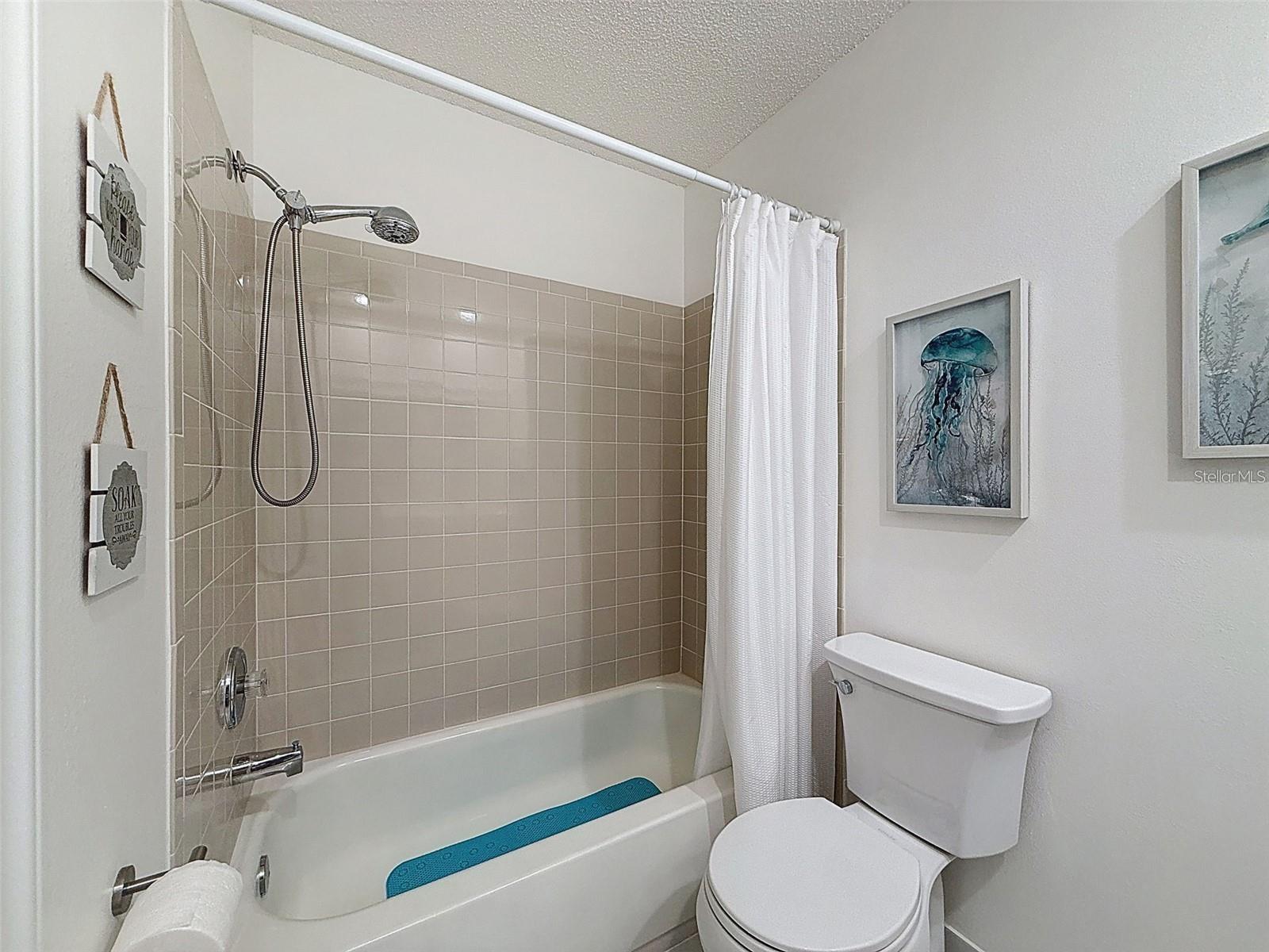 Image 9 of 24 For 9981 Eagles Point Circle 4