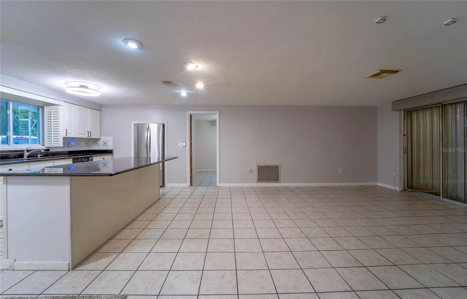 Image 18 of 26 For 7713 Heather Street