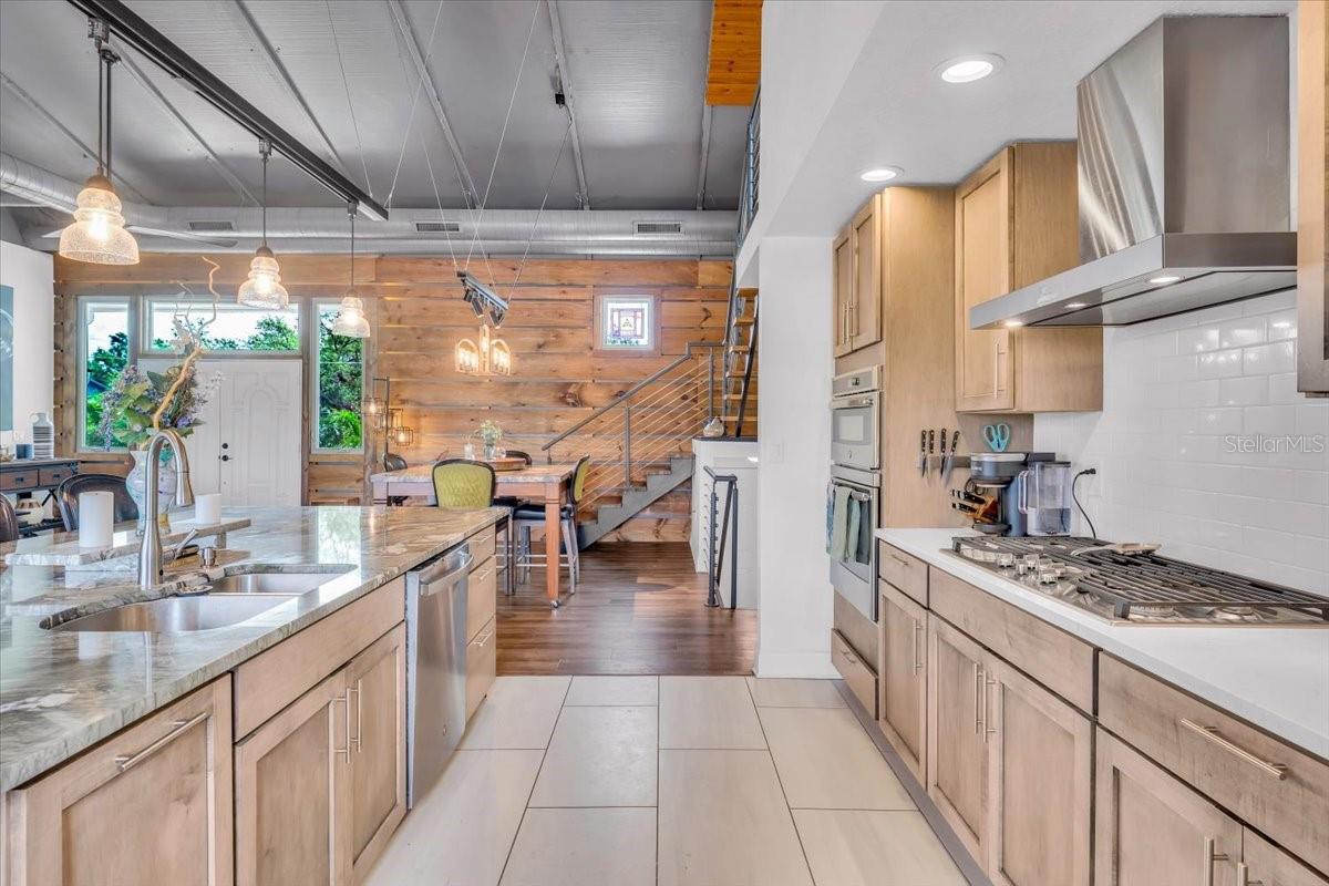 Image 17 of 50 For 8813 Lagoon Street