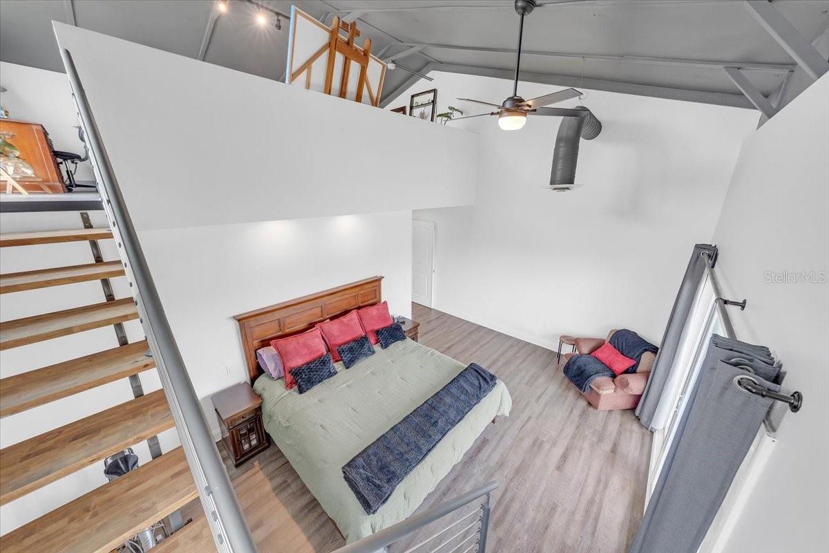 Image 22 of 50 For 8813 Lagoon Street