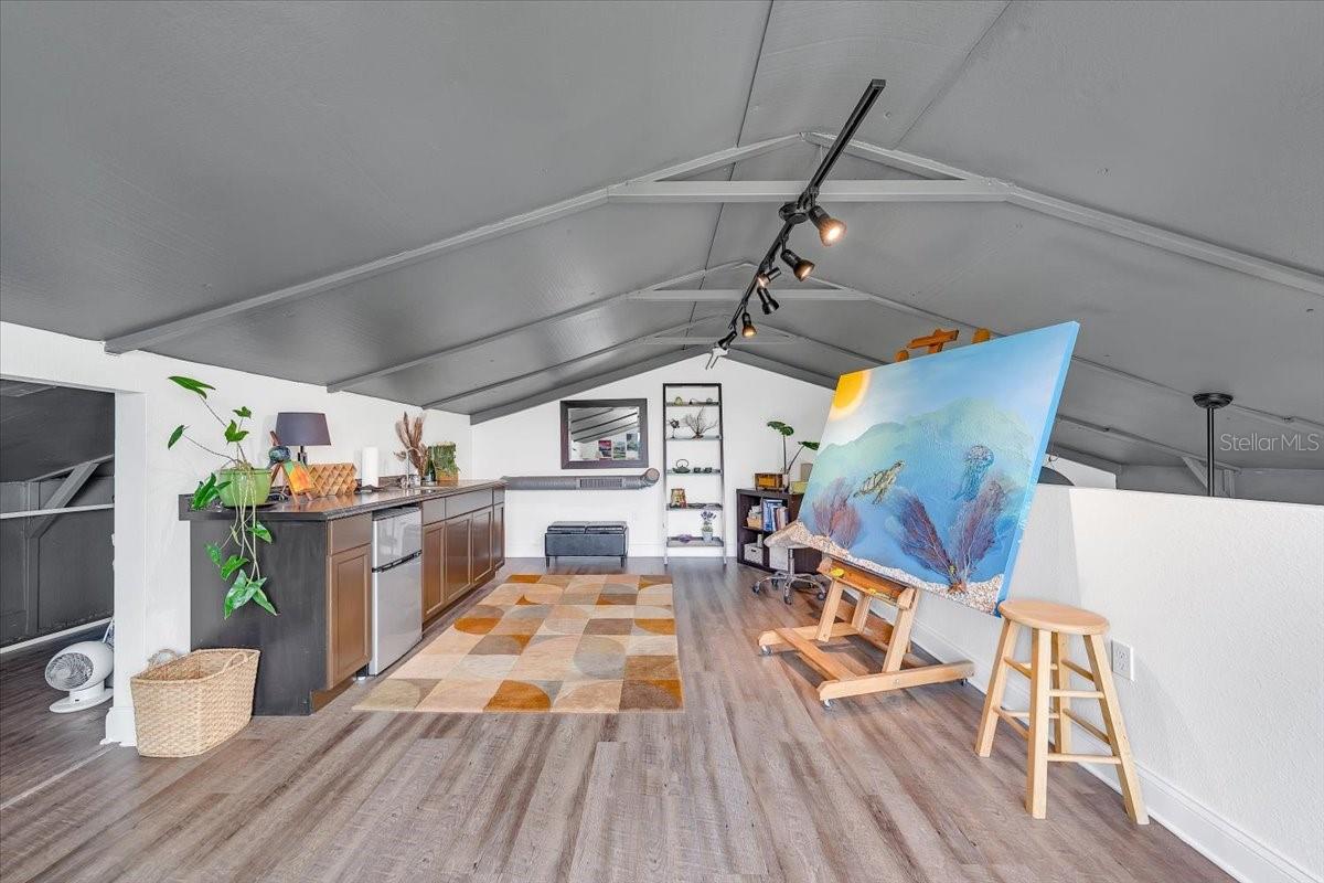 Image 23 of 50 For 8813 Lagoon Street