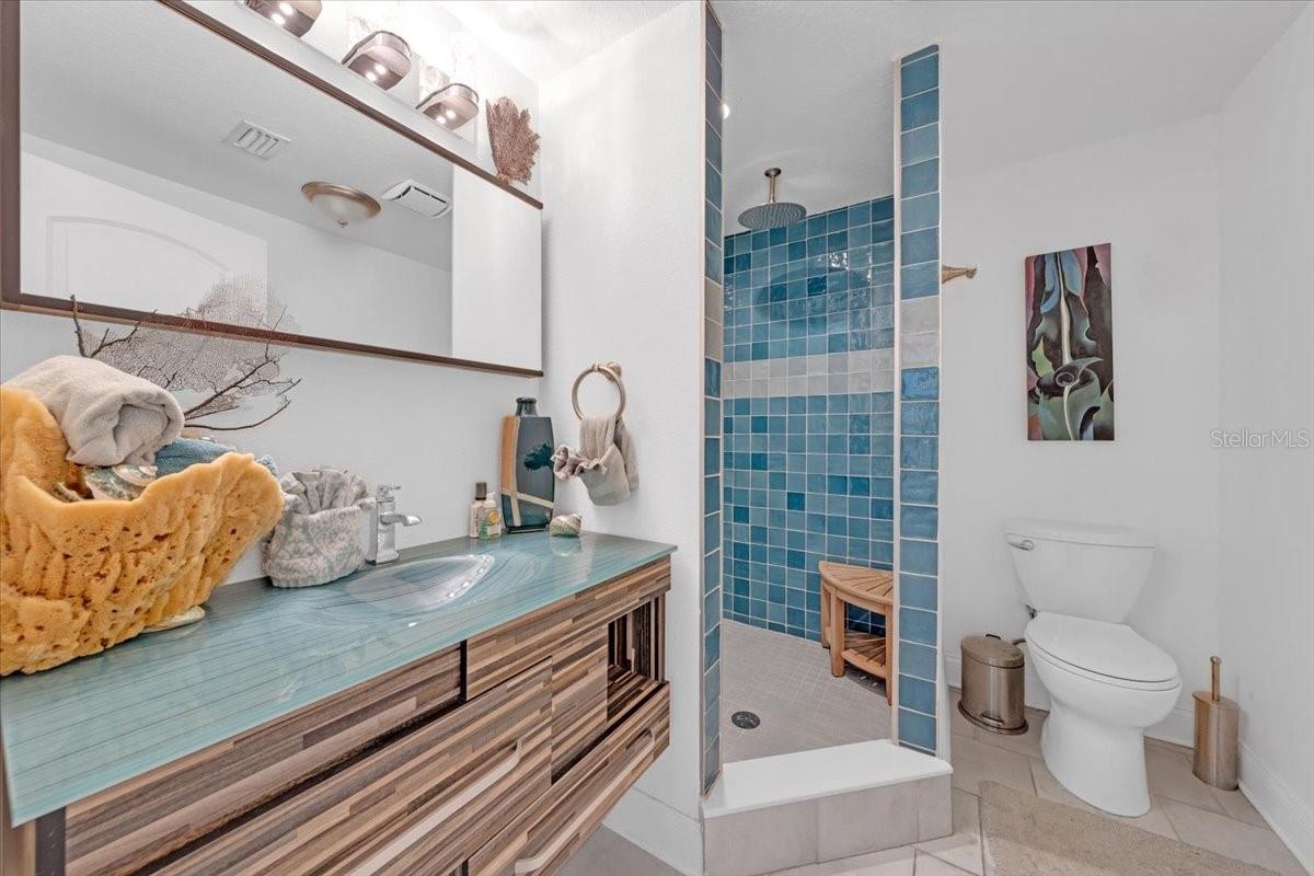 Image 31 of 50 For 8813 Lagoon Street