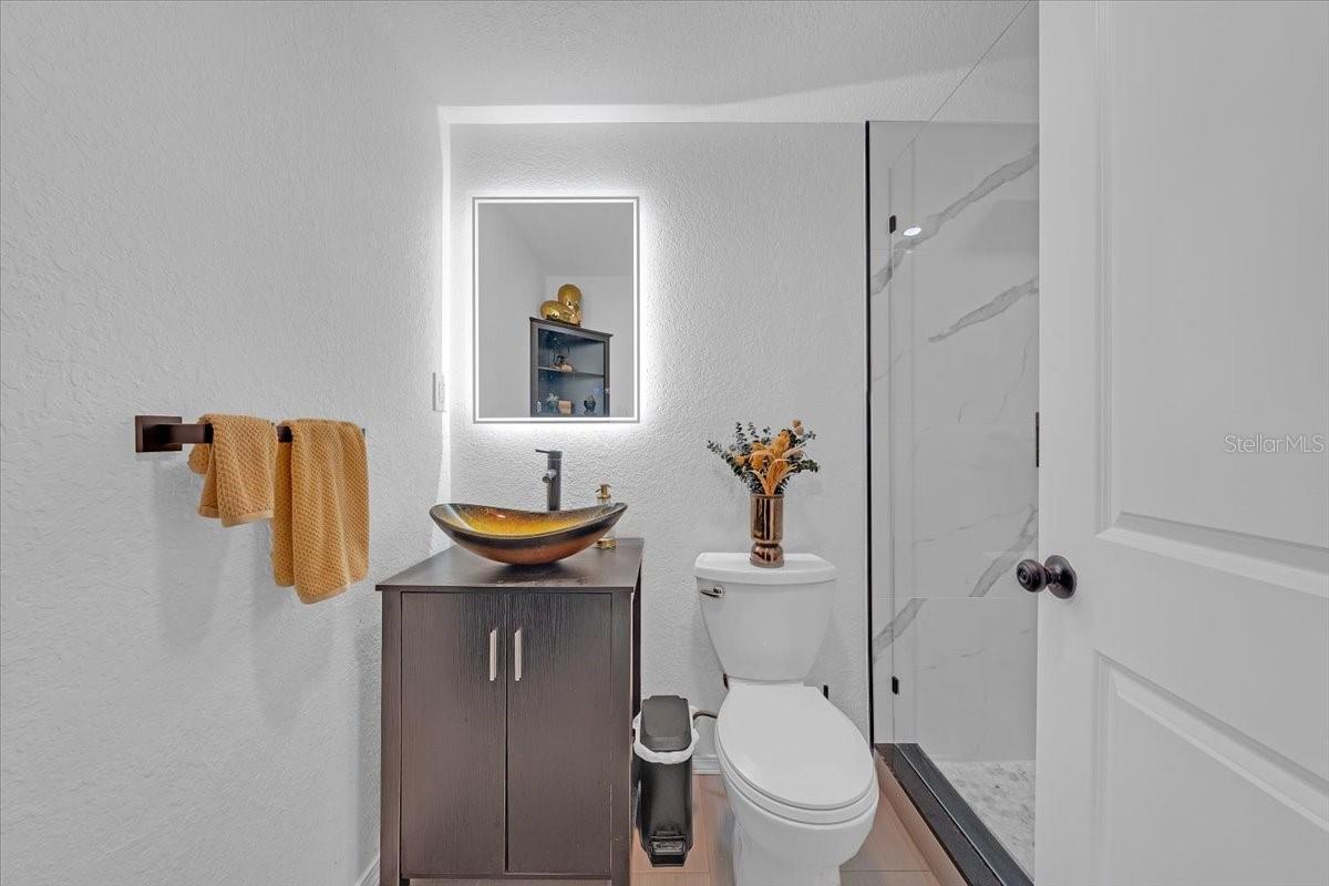 Image 33 of 50 For 8813 Lagoon Street