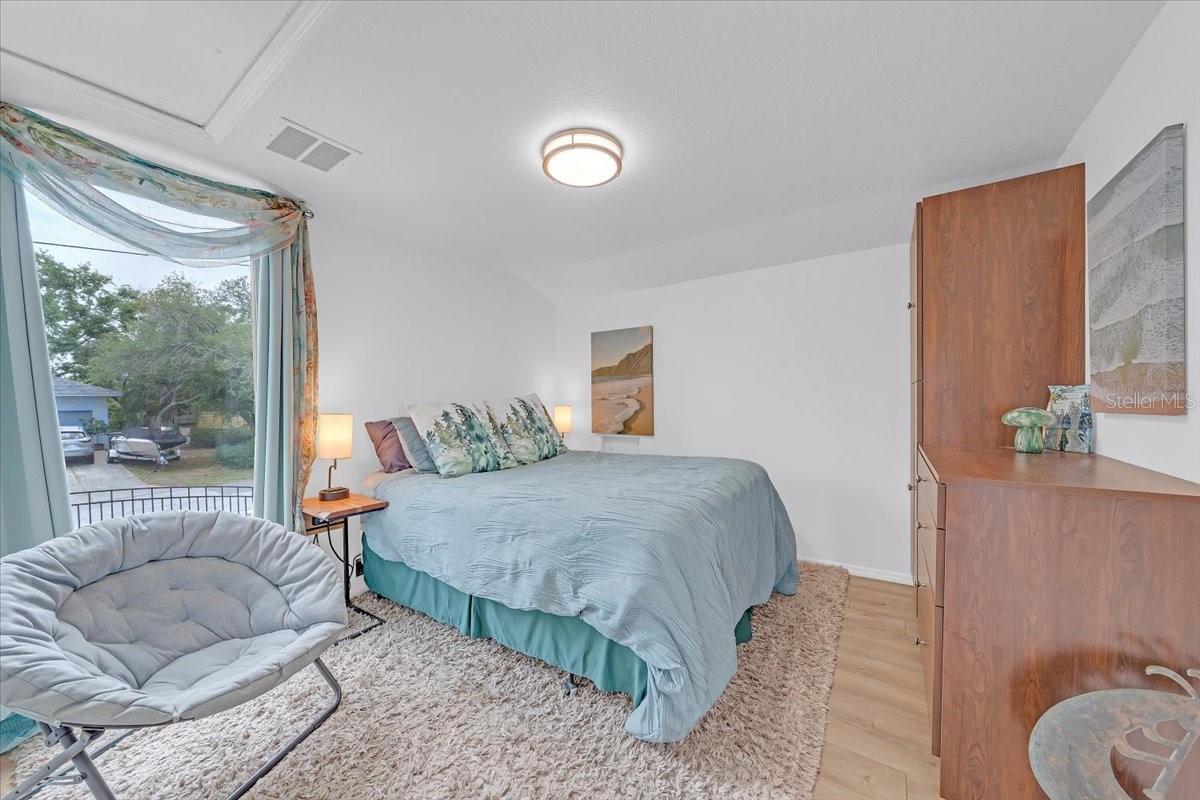 Image 41 of 50 For 8813 Lagoon Street