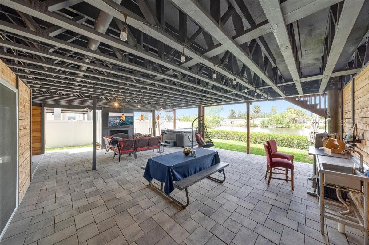 Image 42 of 50 For 8813 Lagoon Street