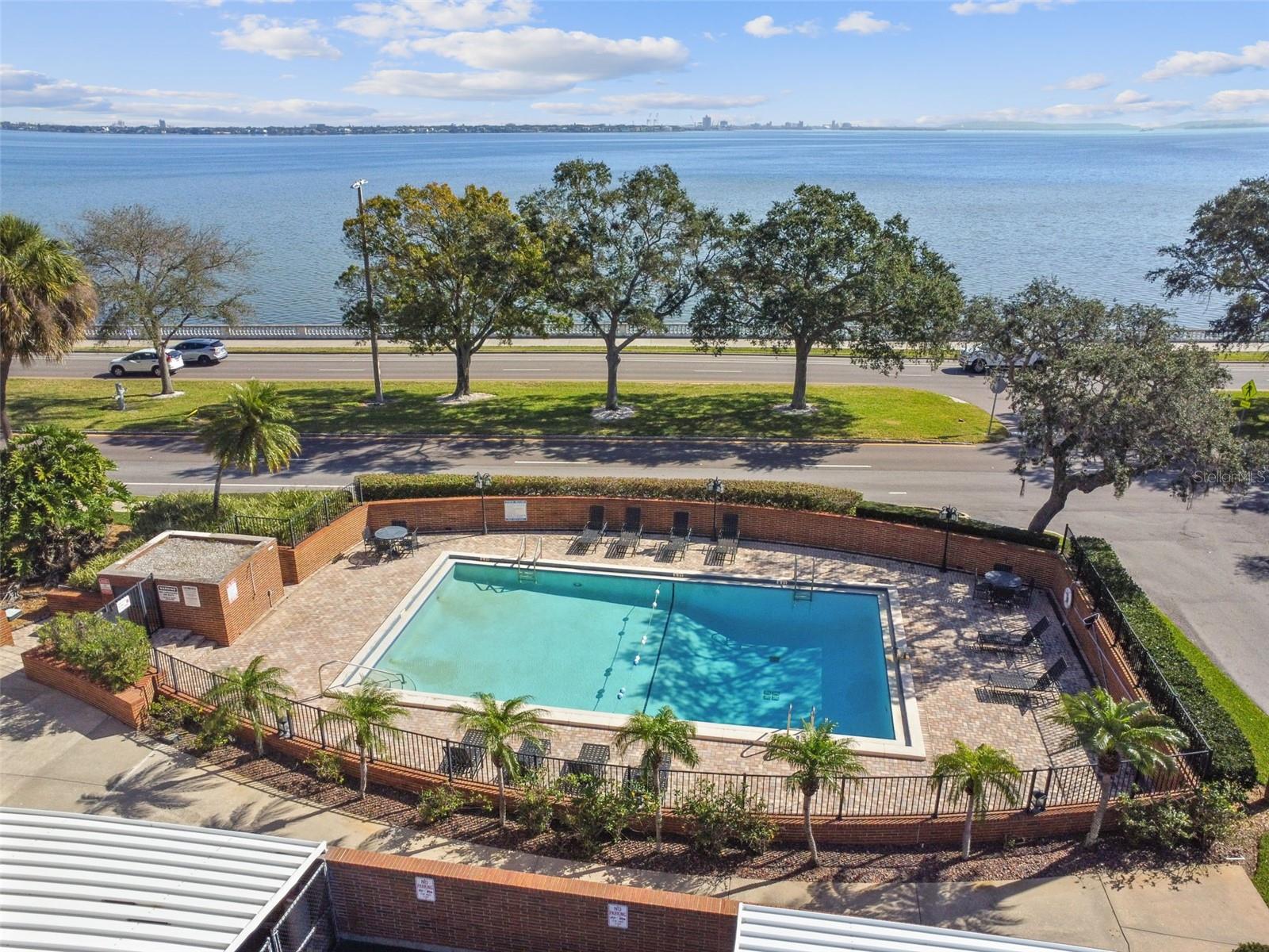 Image 2 of 31 For 4015 Bayshore Boulevard 9d