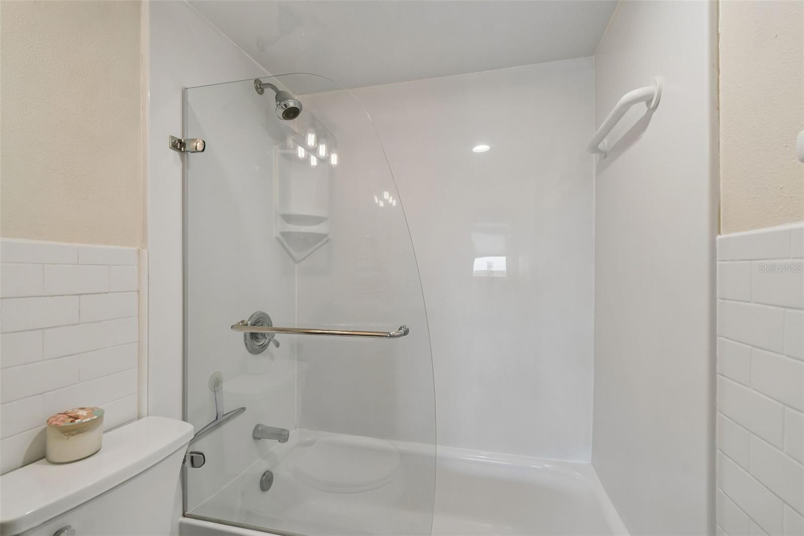 Image 21 of 31 For 4015 Bayshore Boulevard 9d