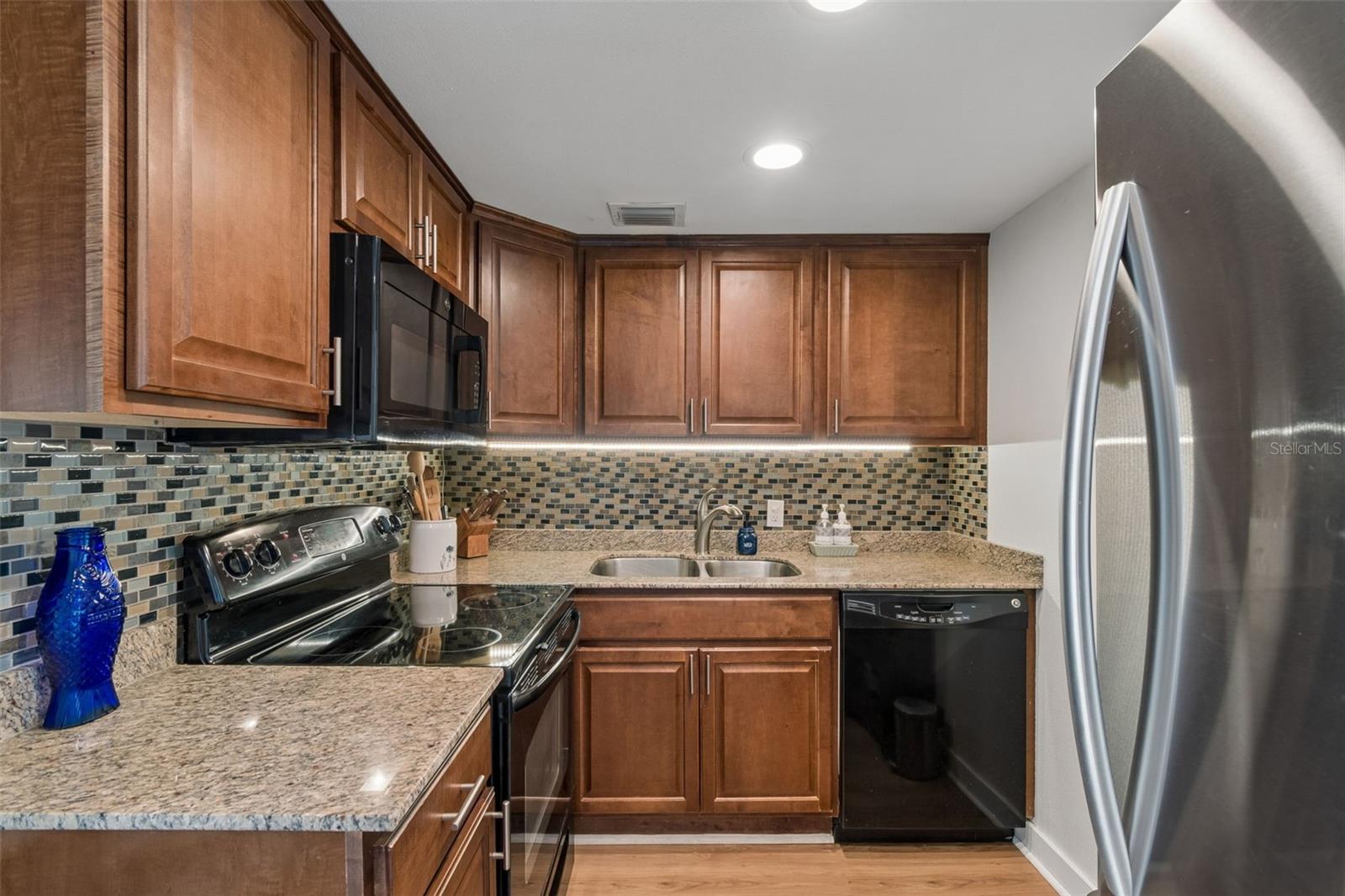 Image 5 of 31 For 4015 Bayshore Boulevard 9d