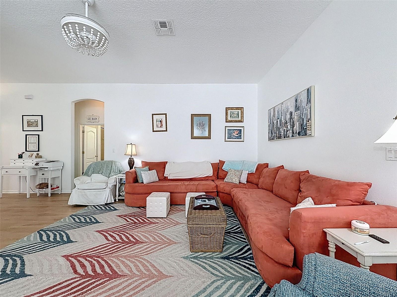 Image 19 of 95 For 11303 Clear Oak Circle