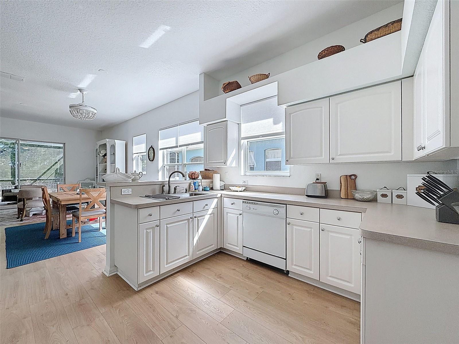 Image 27 of 95 For 11303 Clear Oak Circle