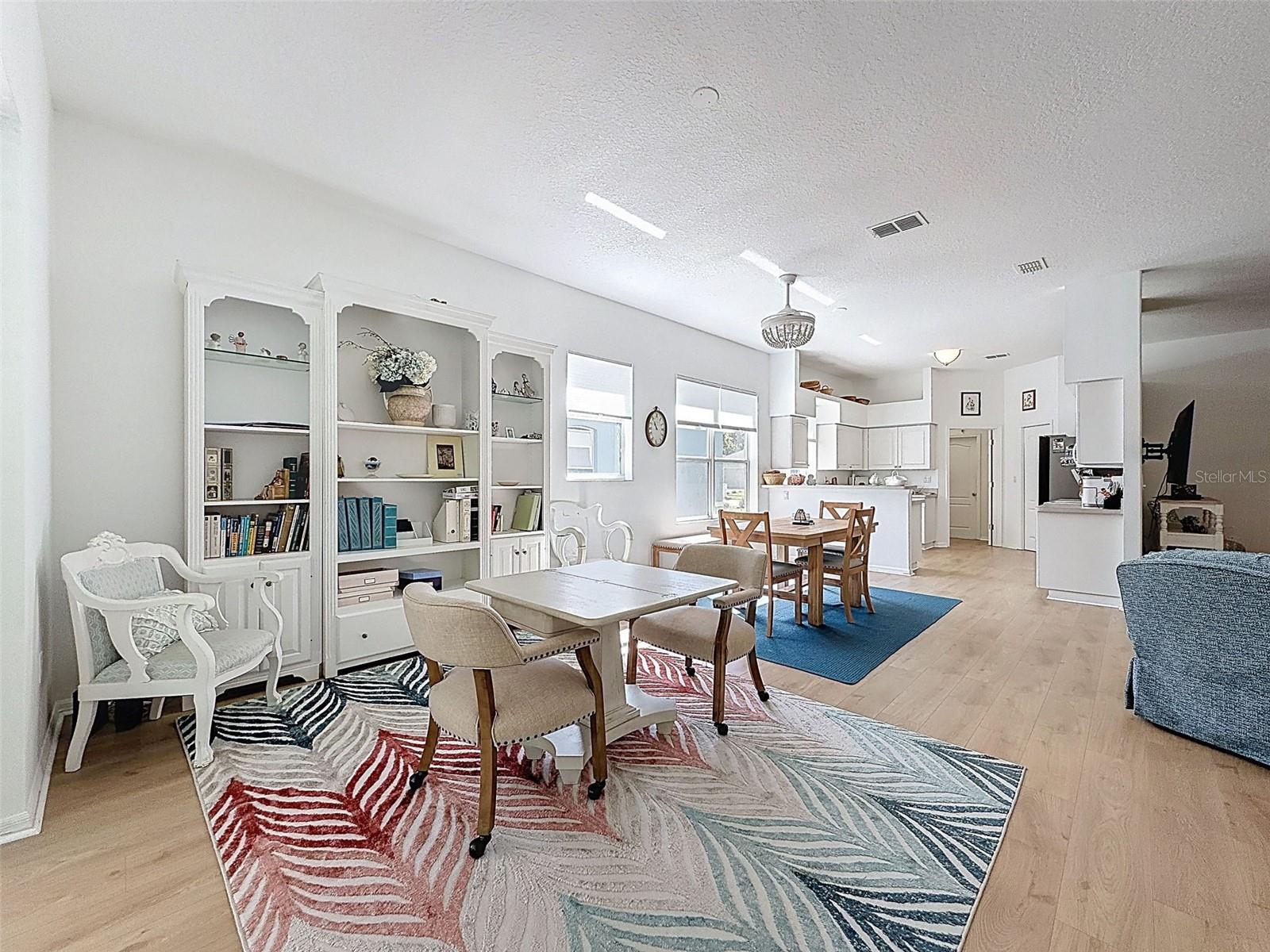 Image 33 of 95 For 11303 Clear Oak Circle