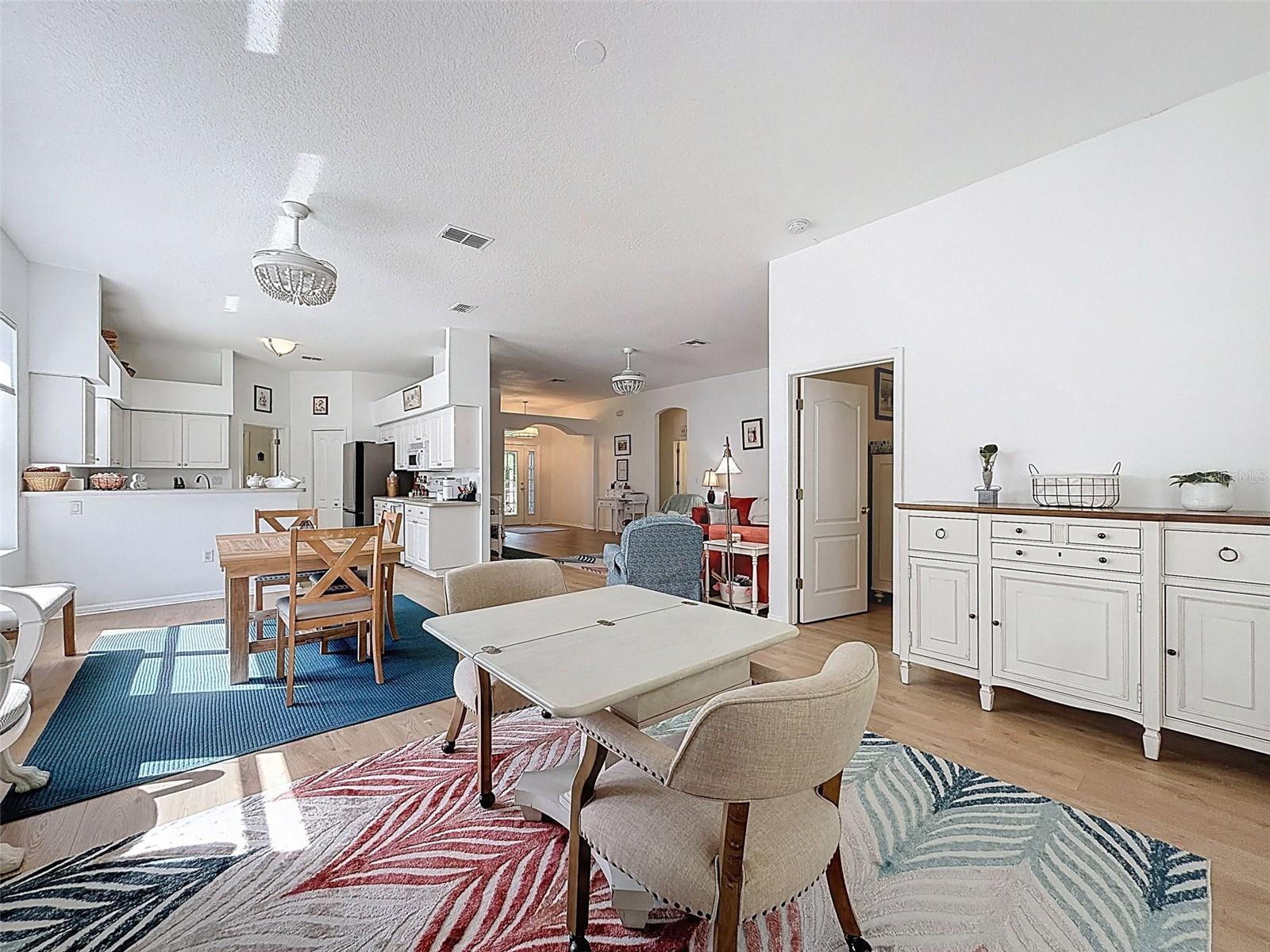 Image 34 of 95 For 11303 Clear Oak Circle