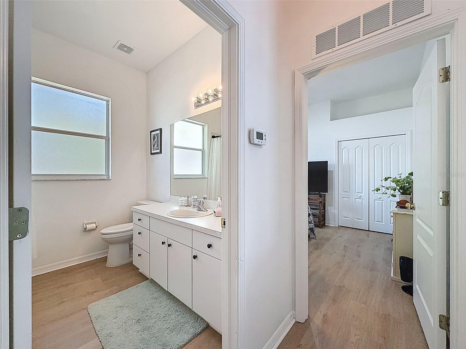 Image 35 of 95 For 11303 Clear Oak Circle