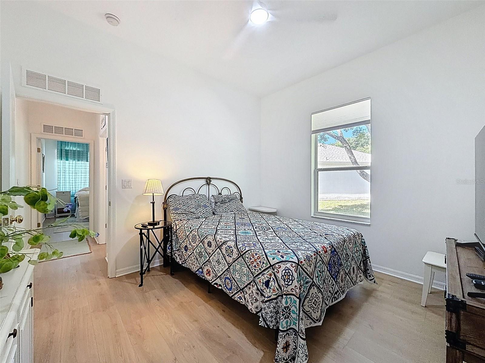 Image 37 of 95 For 11303 Clear Oak Circle