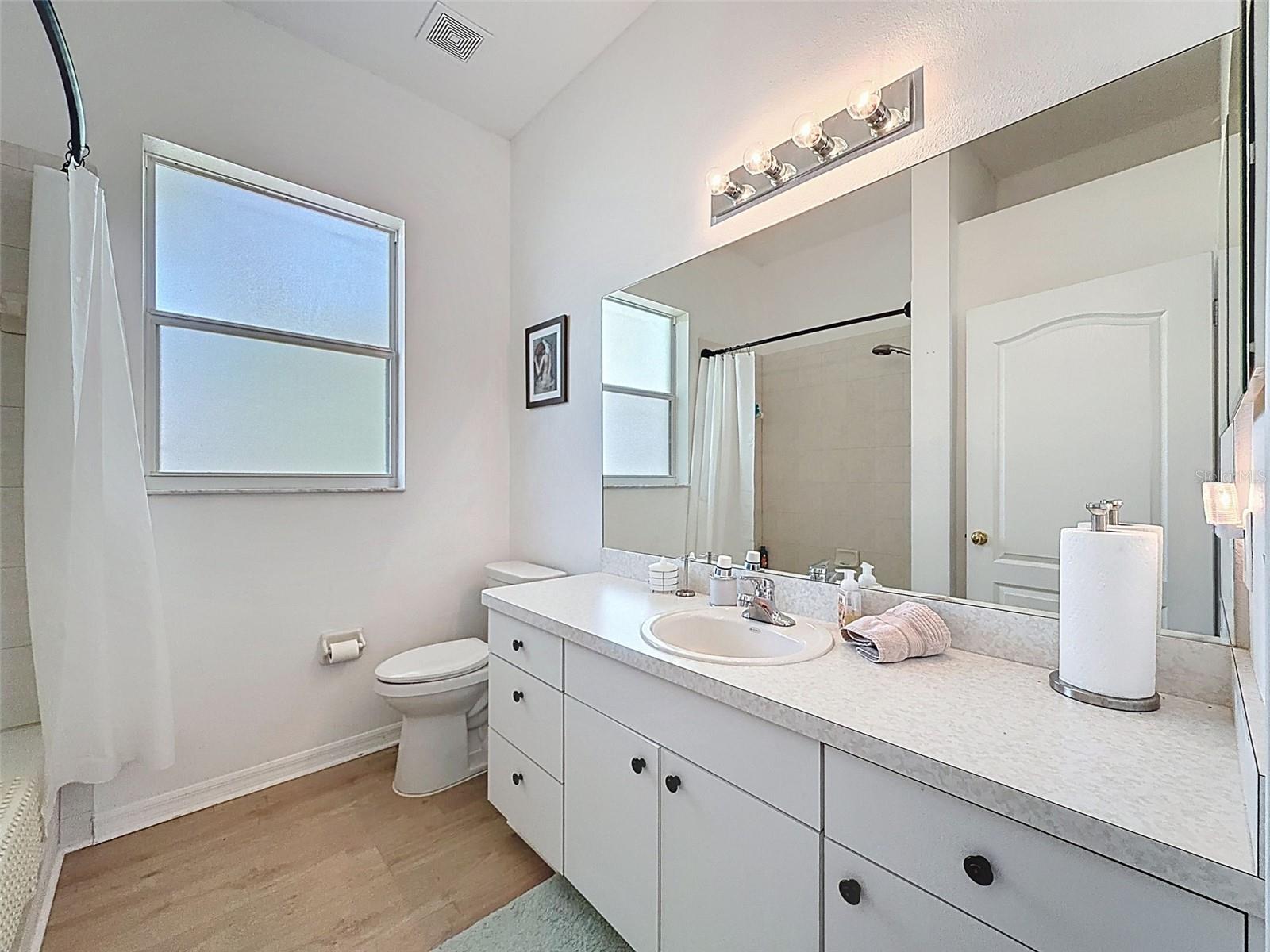 Image 39 of 95 For 11303 Clear Oak Circle