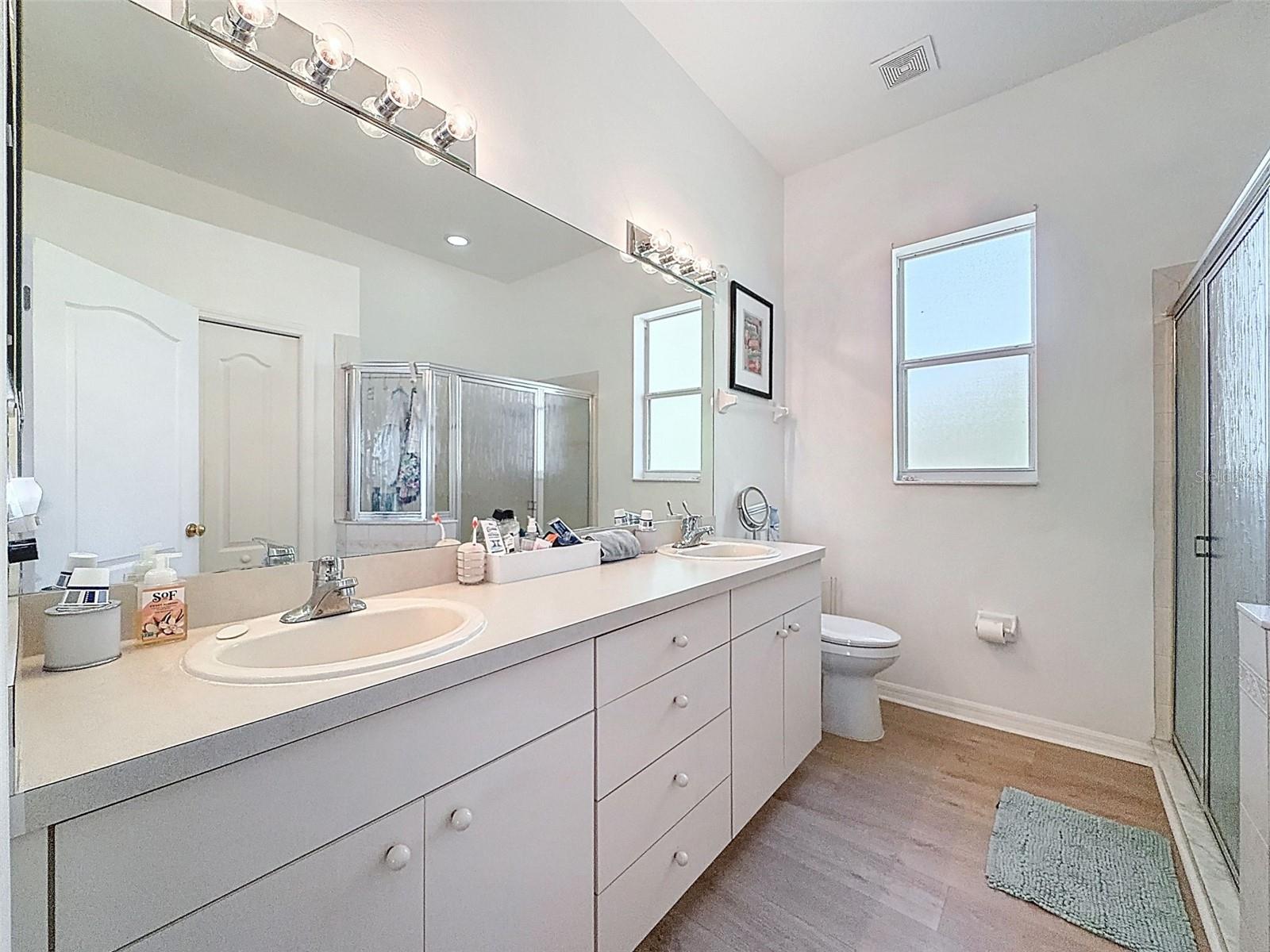 Image 48 of 95 For 11303 Clear Oak Circle