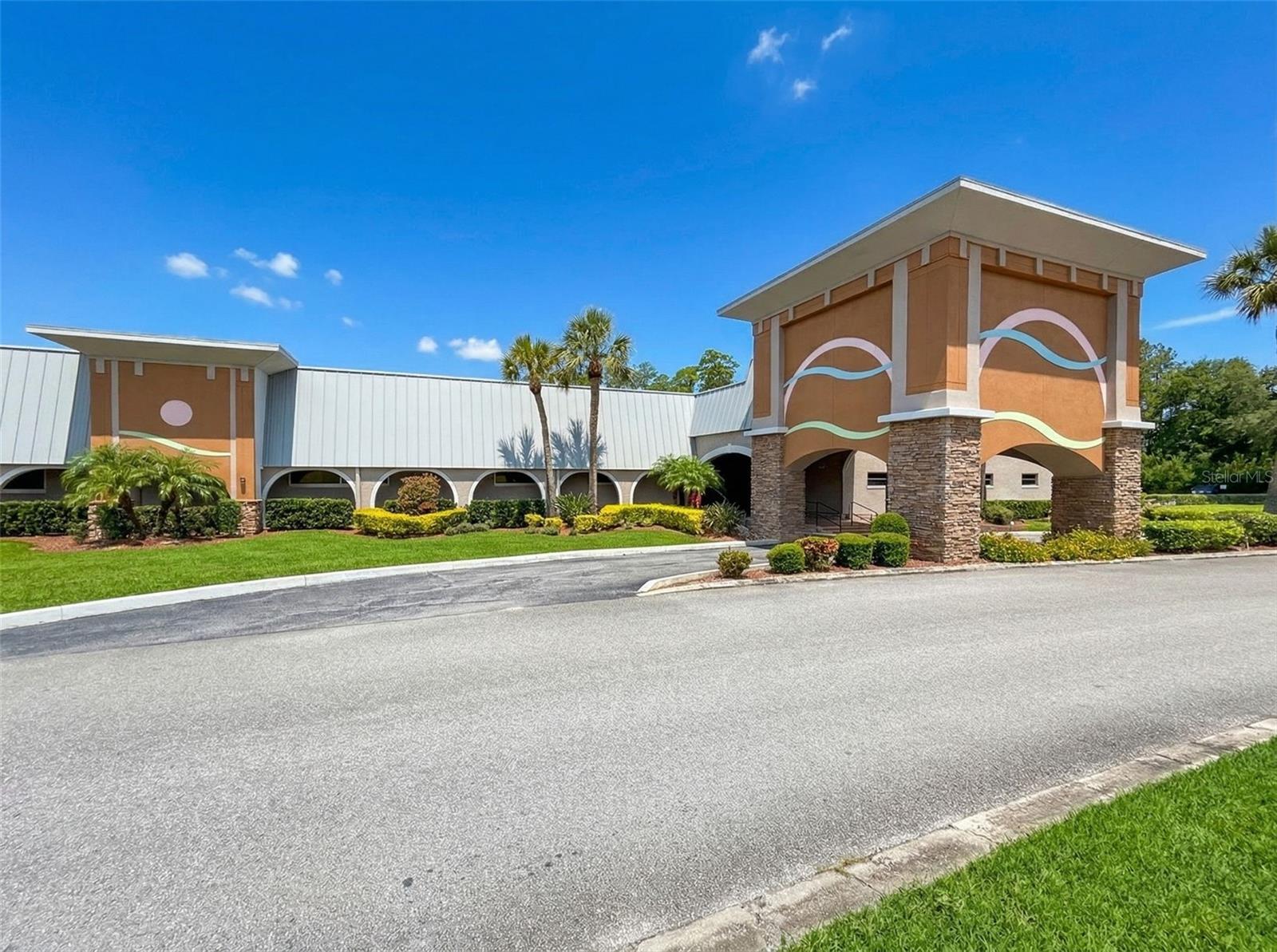 Image 77 of 95 For 11303 Clear Oak Circle